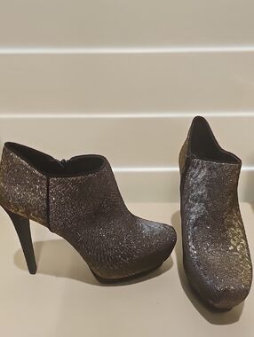 Gianni Bini Metallic Glitter Ankle Booties in Silver